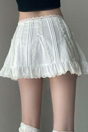 Y2K White Lace Mini Skirt - Preppy Kawaii Streetwear Aesthetic