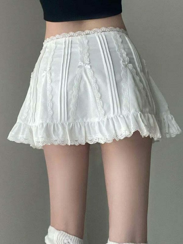 Y2K White Lace Mini Skirt - Preppy Kawaii Streetwear Aesthetic