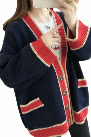 Y2K Wool Cardigan: Cozy Knitwear with Long Sleeves and V-Neck