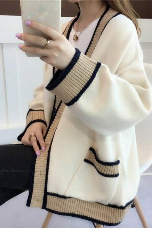 Y2K Wool Cardigan: Cozy Knitwear with Long Sleeves and V-Neck